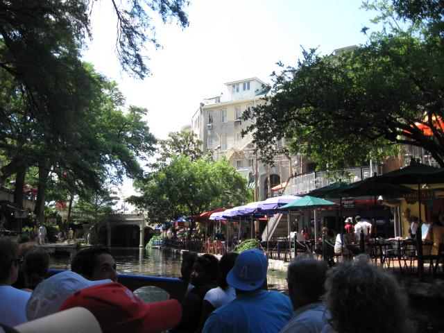 618x457 pixels (74K)