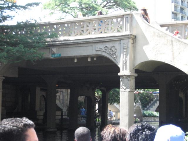 618x457 pixels (51K)