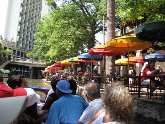 618x457 pixels (85K)