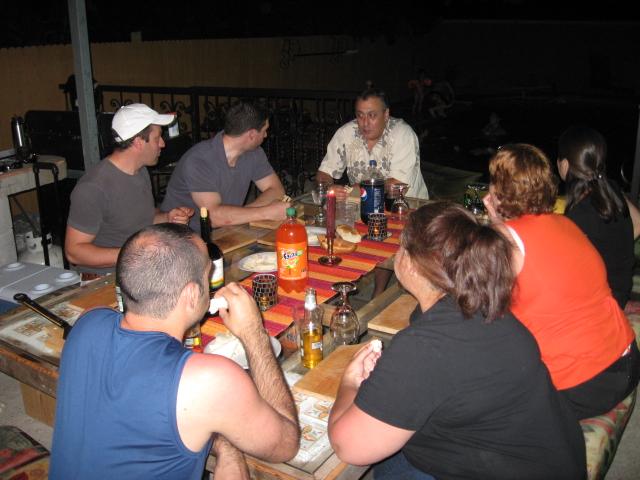 618x457 pixels (51K)