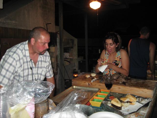 618x457 pixels (47K)