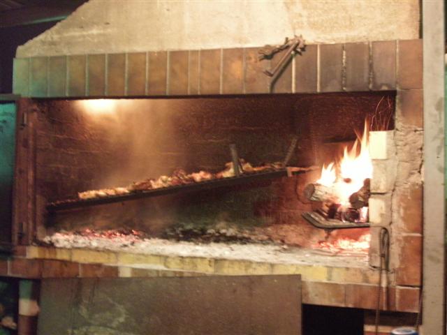 618x457 pixels (46K)