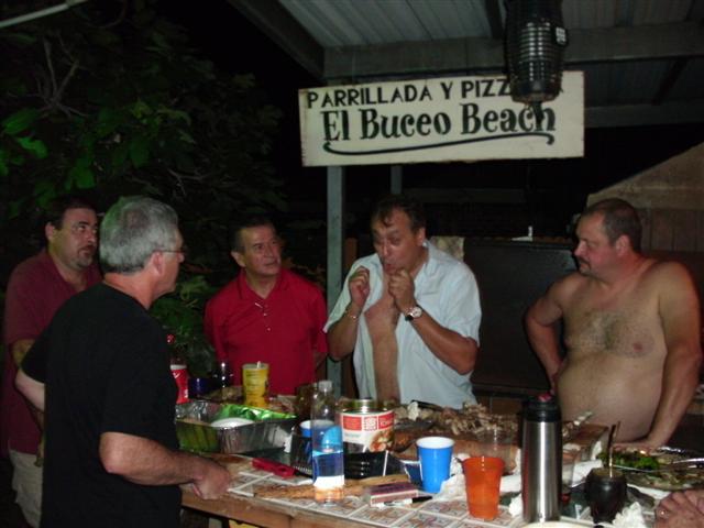 618x457 pixels (47K)