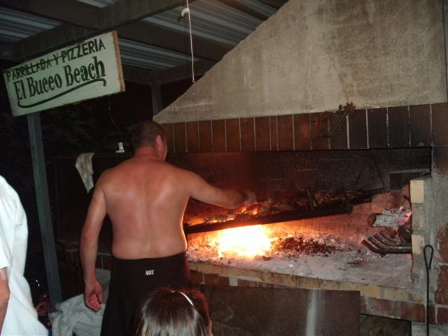 618x457 pixels (47K)