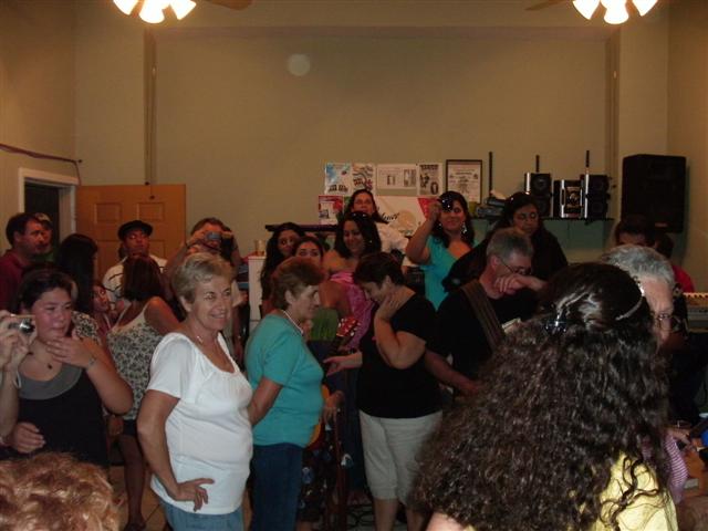 618x457 pixels (46K)