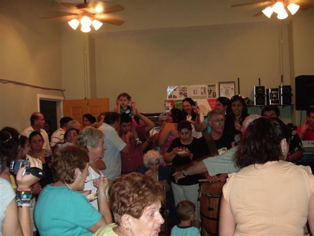 618x457 pixels (44K)