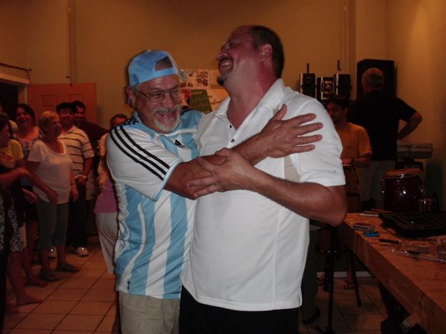 618x457 pixels (42K)