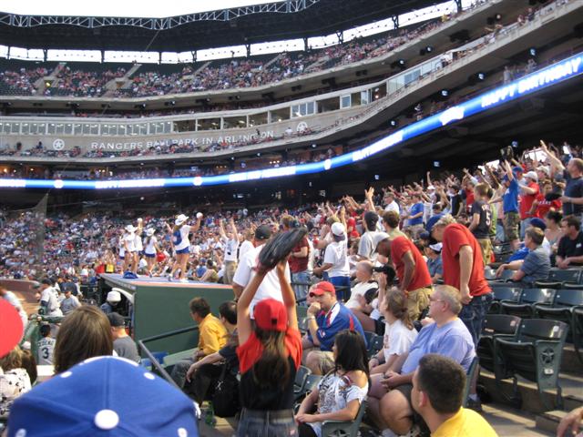 618x457 pixels (83K)