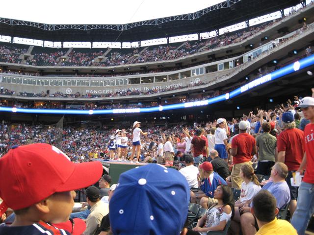 618x457 pixels (77K)