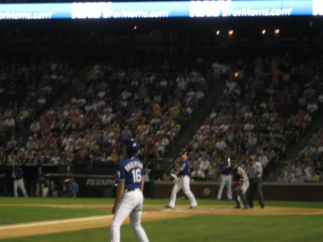 618x457 pixels (42K)