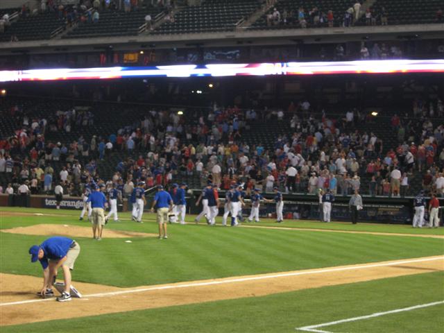 618x457 pixels (55K)