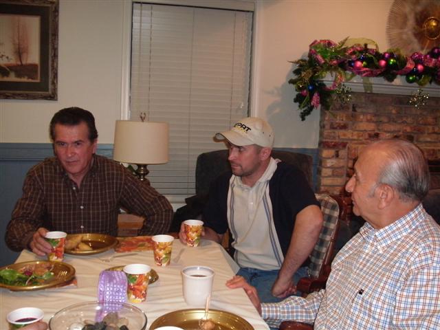 618x457 pixels (57K)