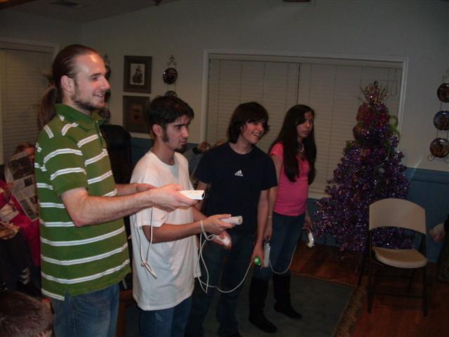 618x457 pixels (43K)