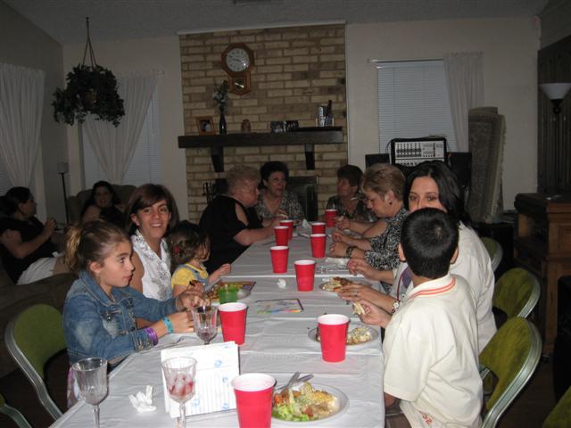 618x457 pixels (49K)