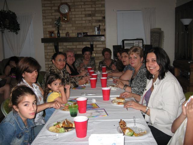 618x457 pixels (54K)