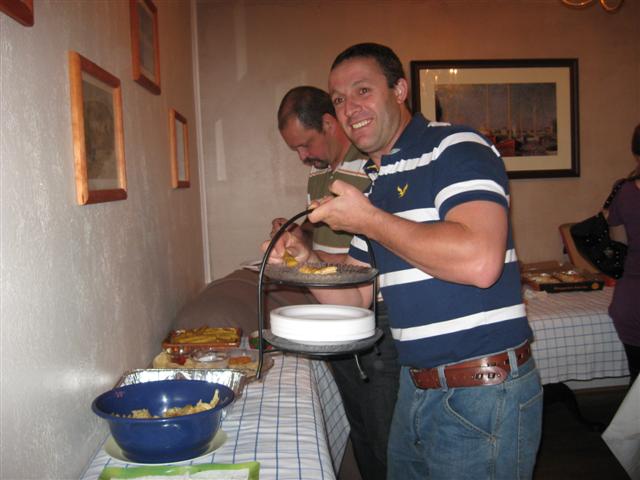 618x457 pixels (45K)