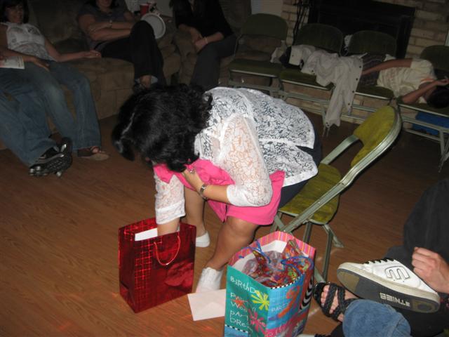 618x457 pixels (49K)